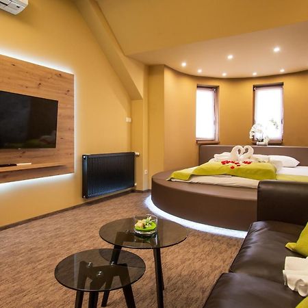 Veres Motel Veresegyház Zewnętrze zdjęcie