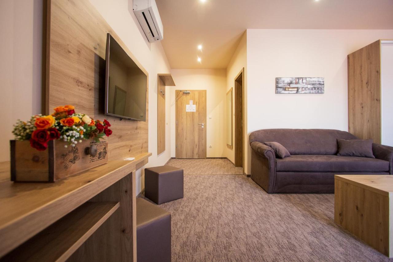 Veres Motel Veresegyház Zewnętrze zdjęcie